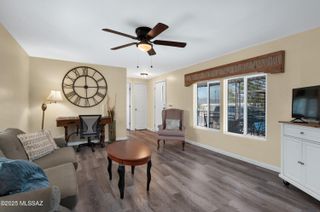 1924 W Desert Broom Lane, Tucson, AZ 85705