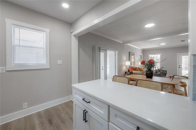 203 W 26TH AVENUE, Tampa, FL 33603