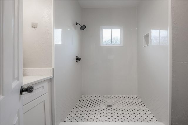 203 W 26TH AVENUE, Tampa, FL 33603