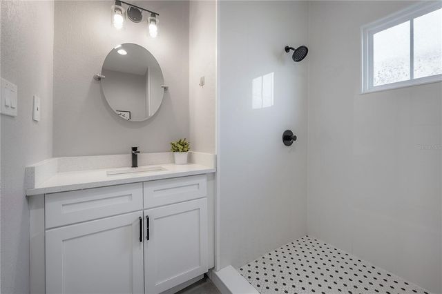 203 W 26TH AVENUE, Tampa, FL 33603