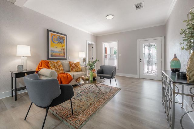 203 W 26TH AVENUE, Tampa, FL 33603