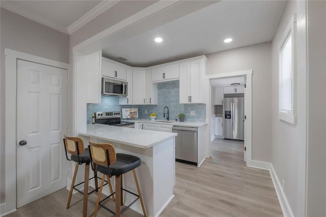 203 W 26TH AVENUE, Tampa, FL 33603