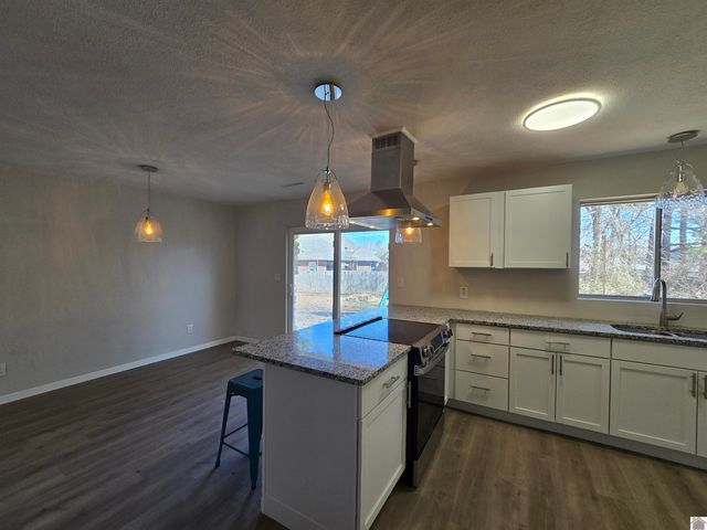 5940 Merrydale, Paducah, KY 42003