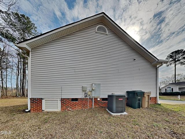 121 Quiet Refuge, Garner, NC 27529