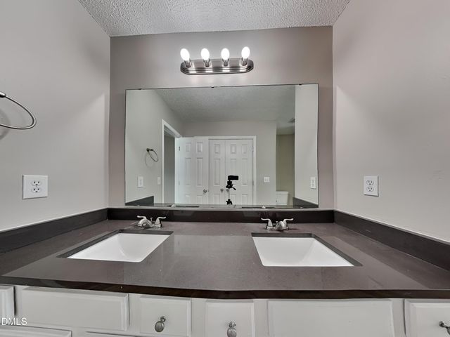 121 Quiet Refuge, Garner, NC 27529