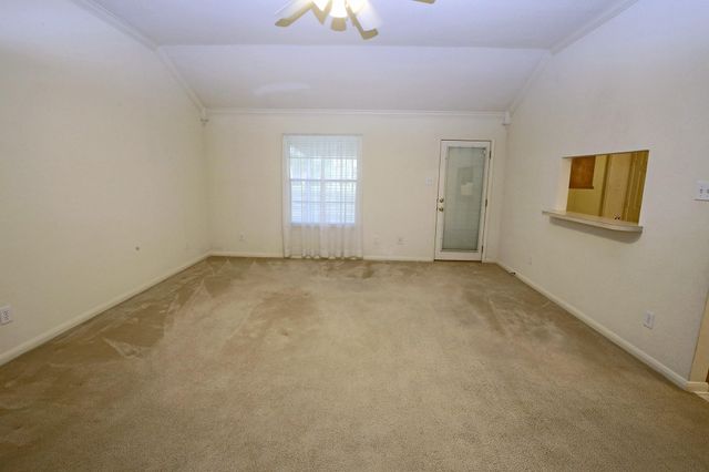 12002 10th Street, Santa Fe, TX 77510