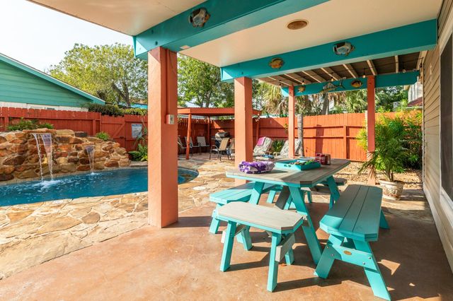 2321 37th Street, Galveston, TX 77550