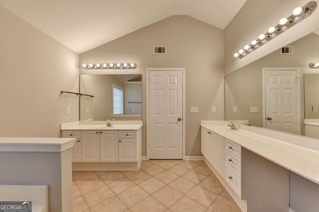 982 Apalachee Run Trail, Dacula, GA 30019