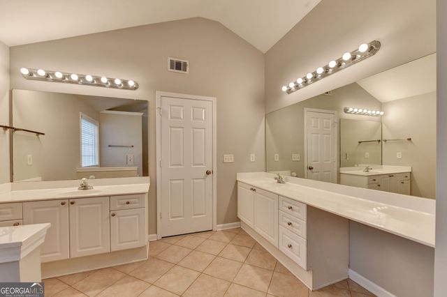 982 Apalachee Run Trail, Dacula, GA 30019