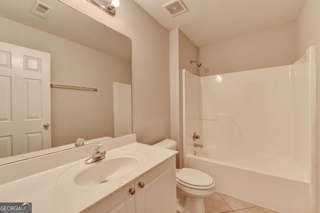 982 Apalachee Run Trail, Dacula, GA 30019