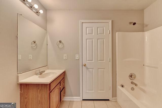 982 Apalachee Run Trail, Dacula, GA 30019