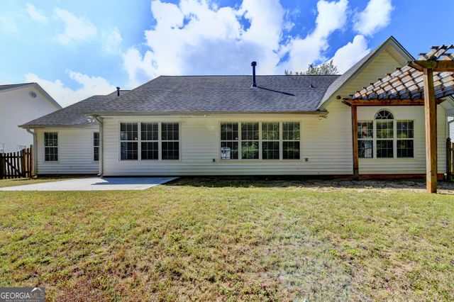 982 Apalachee Run Trail, Dacula, GA 30019