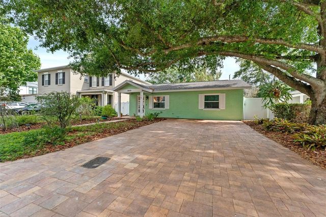 3910 W VASCONIA STREET, Tampa, FL 33629