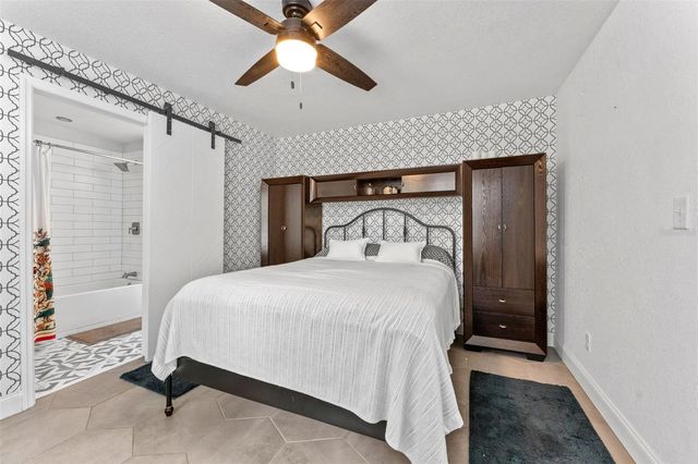 3910 W VASCONIA STREET, Tampa, FL 33629