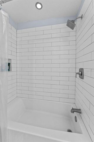 3910 W VASCONIA STREET, Tampa, FL 33629