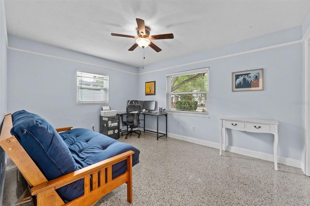 3910 W VASCONIA STREET, Tampa, FL 33629