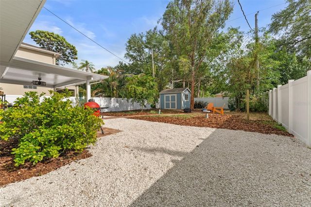 3910 W VASCONIA STREET, Tampa, FL 33629