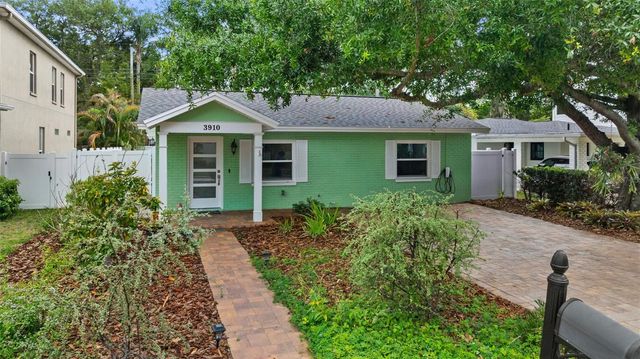 3910 W VASCONIA STREET, Tampa, FL 33629