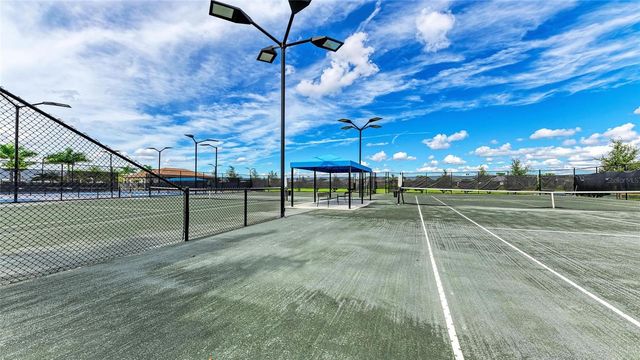 18225 CRESSWIND TERRACE, Lakewood Ranch, FL 34211