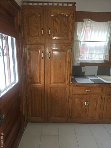 15923 Normandy Street, Detroit, MI 48238