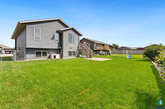 3017 S Keyrell Dr Drive, Sioux Falls, SD 57106