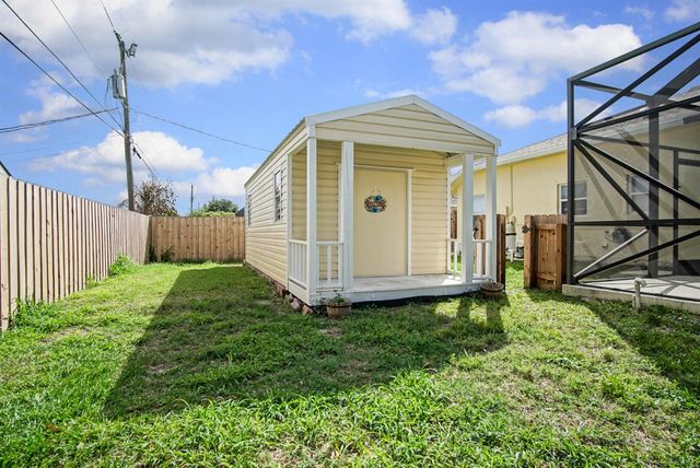 719 SW Andrew Road, Port St. Lucie, FL 34953