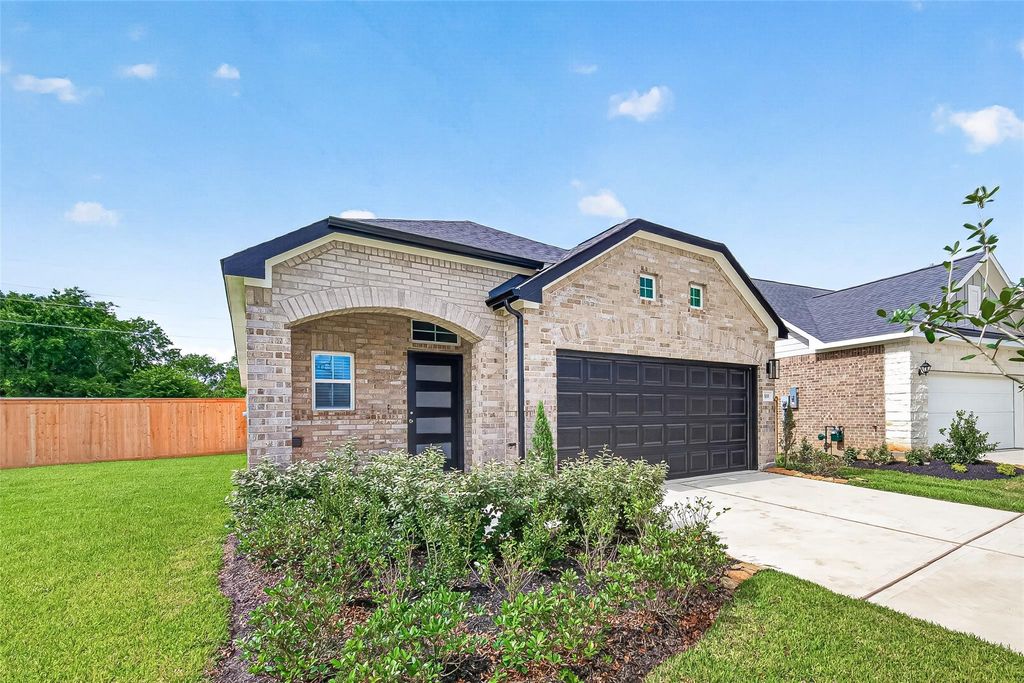 533 Stone Placa Trail, Brookshire, TX 77423