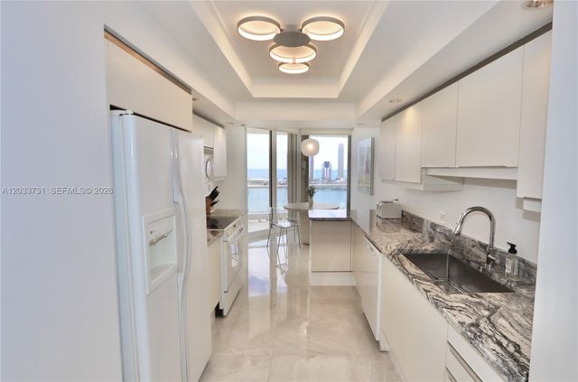 7000 Island Blvd 2605, Aventura, FL 33160