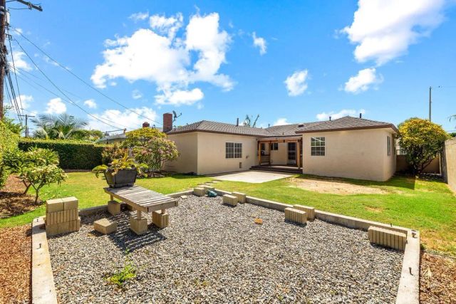 5269 E Daggett St, Long Beach, CA 90815