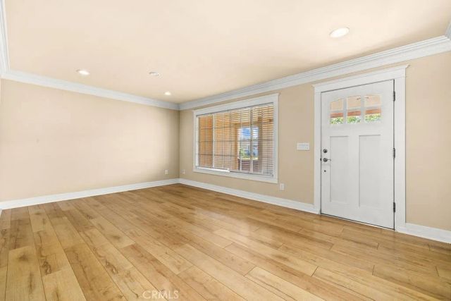 5269 E Daggett St, Long Beach, CA 90815