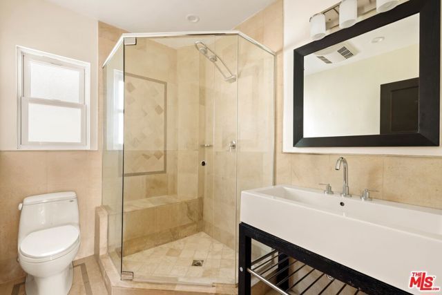 1344 N Crescent Heights Boulevard 3, West Hollywood, CA 90046