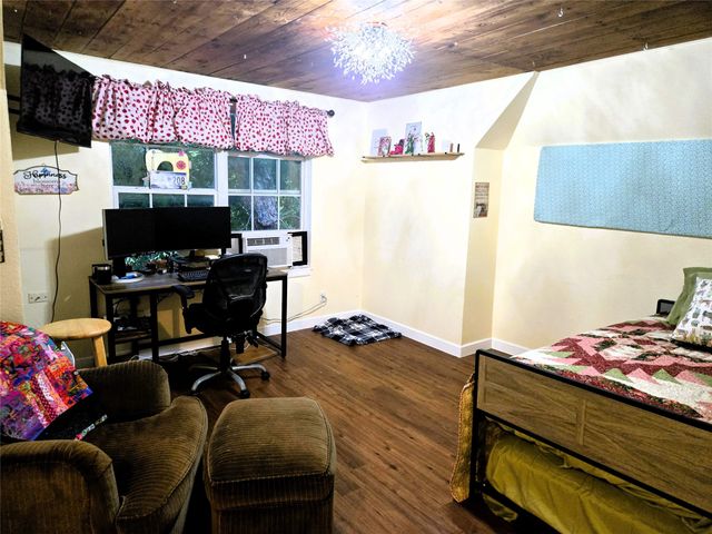 308 N San Jacinto Street, Whitney, TX 76692
