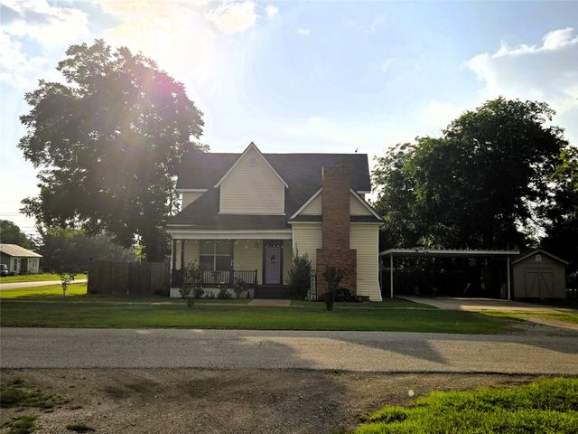 308 N San Jacinto Street, Whitney, TX 76692