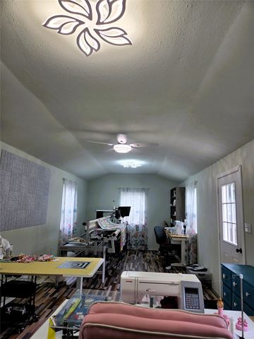 308 N San Jacinto Street, Whitney, TX 76692