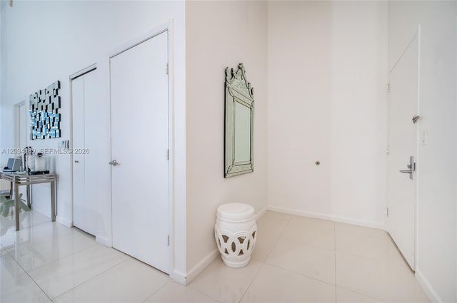 475 Brickell Ave 4115, Miami, FL 33131