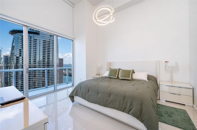 475 Brickell Ave 4115, Miami, FL 33131
