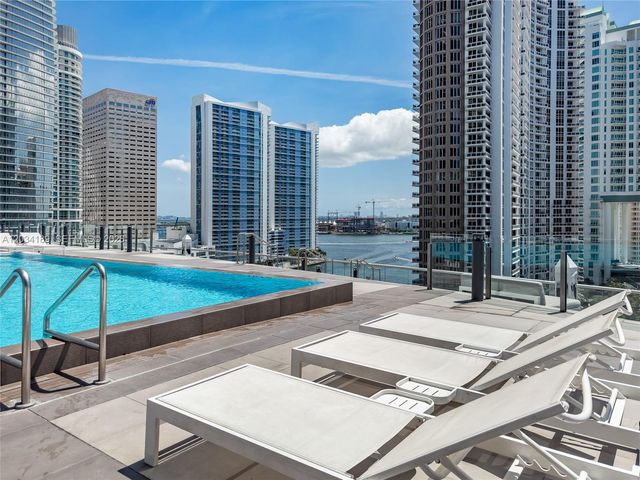 475 Brickell Ave 4115, Miami, FL 33131