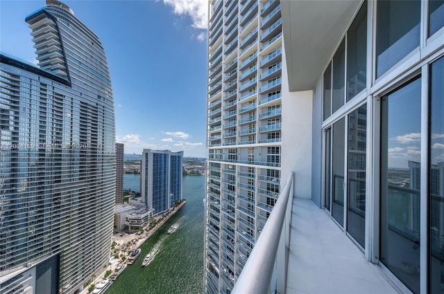 475 Brickell Ave 4115, Miami, FL 33131