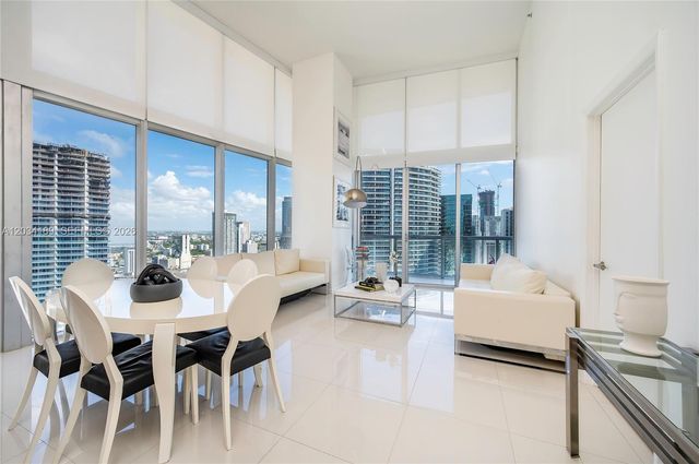 475 Brickell Ave 4115, Miami, FL 33131