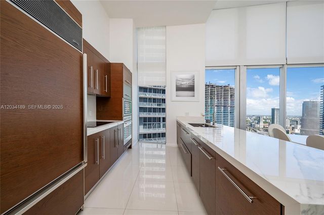 475 Brickell Ave 4115, Miami, FL 33131