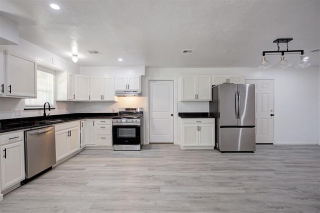 433 NW 87th Street, Oklahoma City, OK 73114