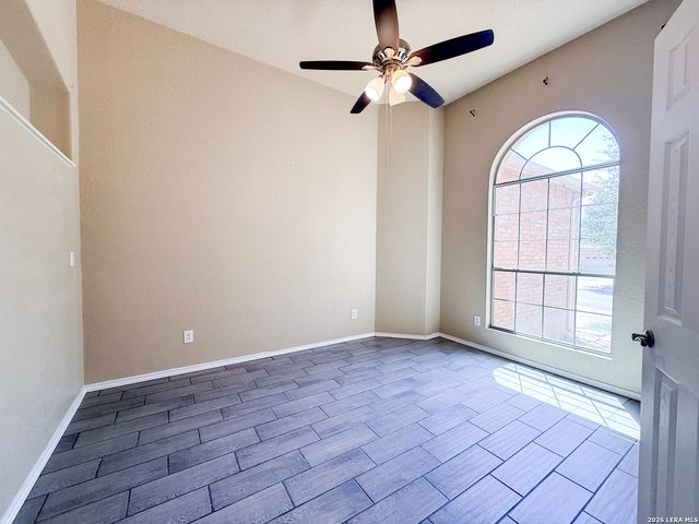 1938 Spotted Owl, New Braunfels, TX 78130