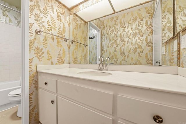 601 Cerro Street, Encinitas, CA 92024