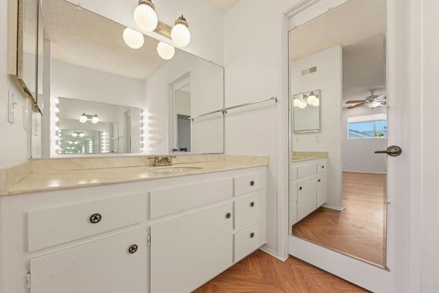 601 Cerro Street, Encinitas, CA 92024