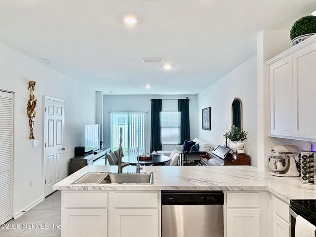 4021 BAY HAWK Court, Jacksonville, FL 32220