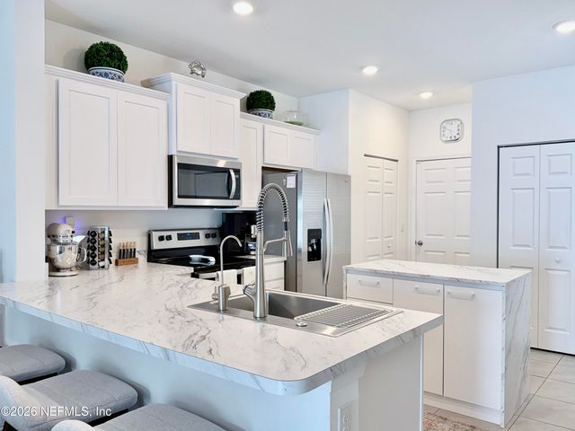 4021 BAY HAWK Court, Jacksonville, FL 32220