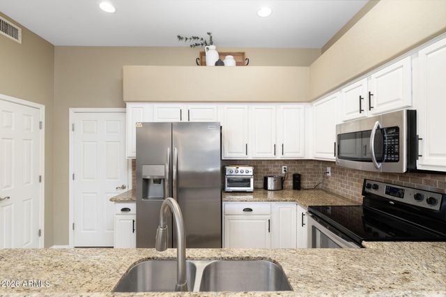 6384 W PONTIAC Drive, Glendale, AZ 85308