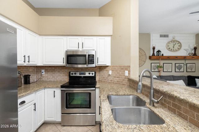 6384 W PONTIAC Drive, Glendale, AZ 85308