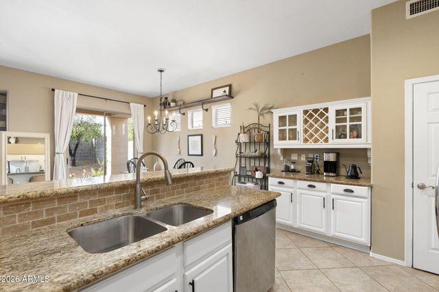 6384 W PONTIAC Drive, Glendale, AZ 85308