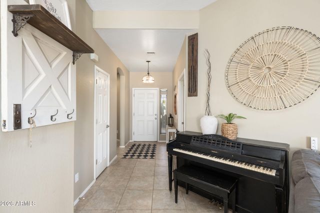 6384 W PONTIAC Drive, Glendale, AZ 85308